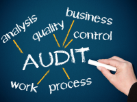 La facturación del sector de auditoría subió un 2% en 2017 y el empleo un 14%